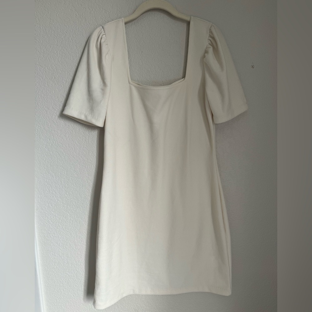 Club Monaco Gorgeous Cream Ribbed Dress